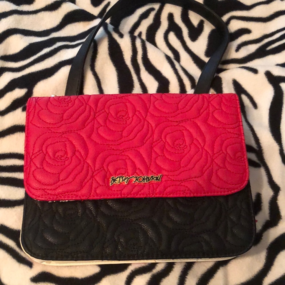 Betsy’s Johnson rose quilted purse